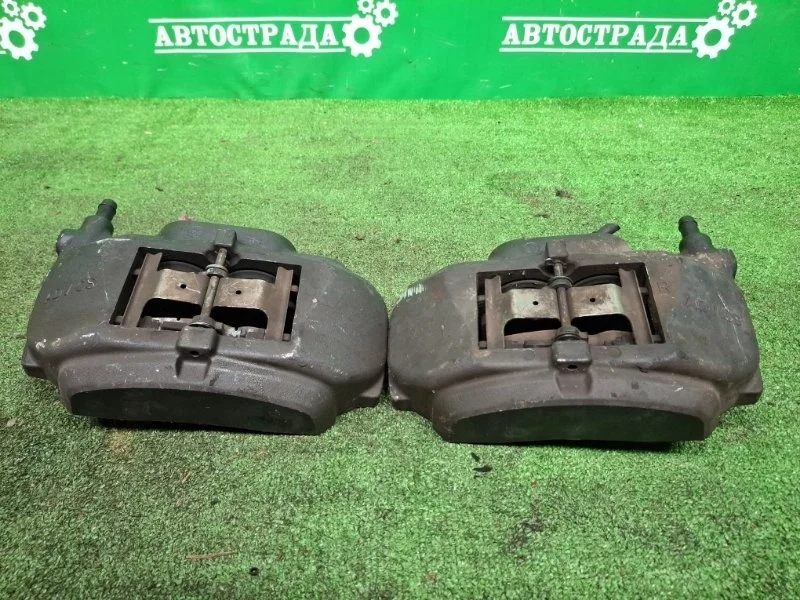 Суппорта Lexus IS GS 2005-2020 4775022460, передняя