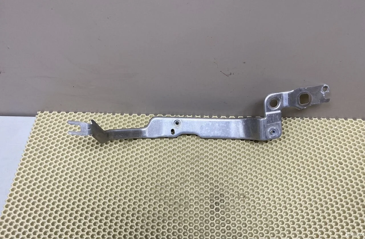 Кронштейн переднего левого крыла audi a6 c7 4g