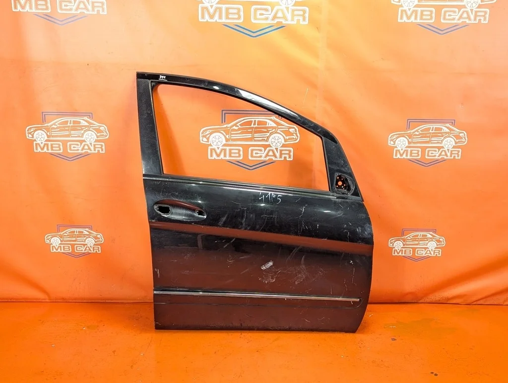 Дверь передняя правая Mercedes-Benz