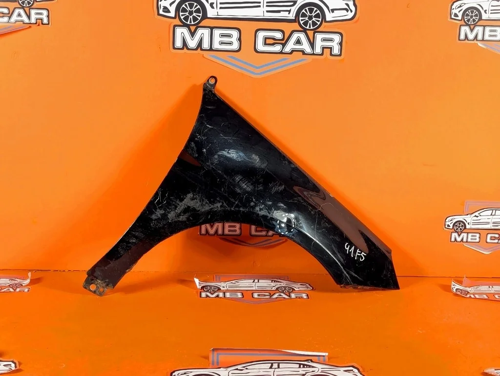 Крыло переднее правое Mercedes-Benz