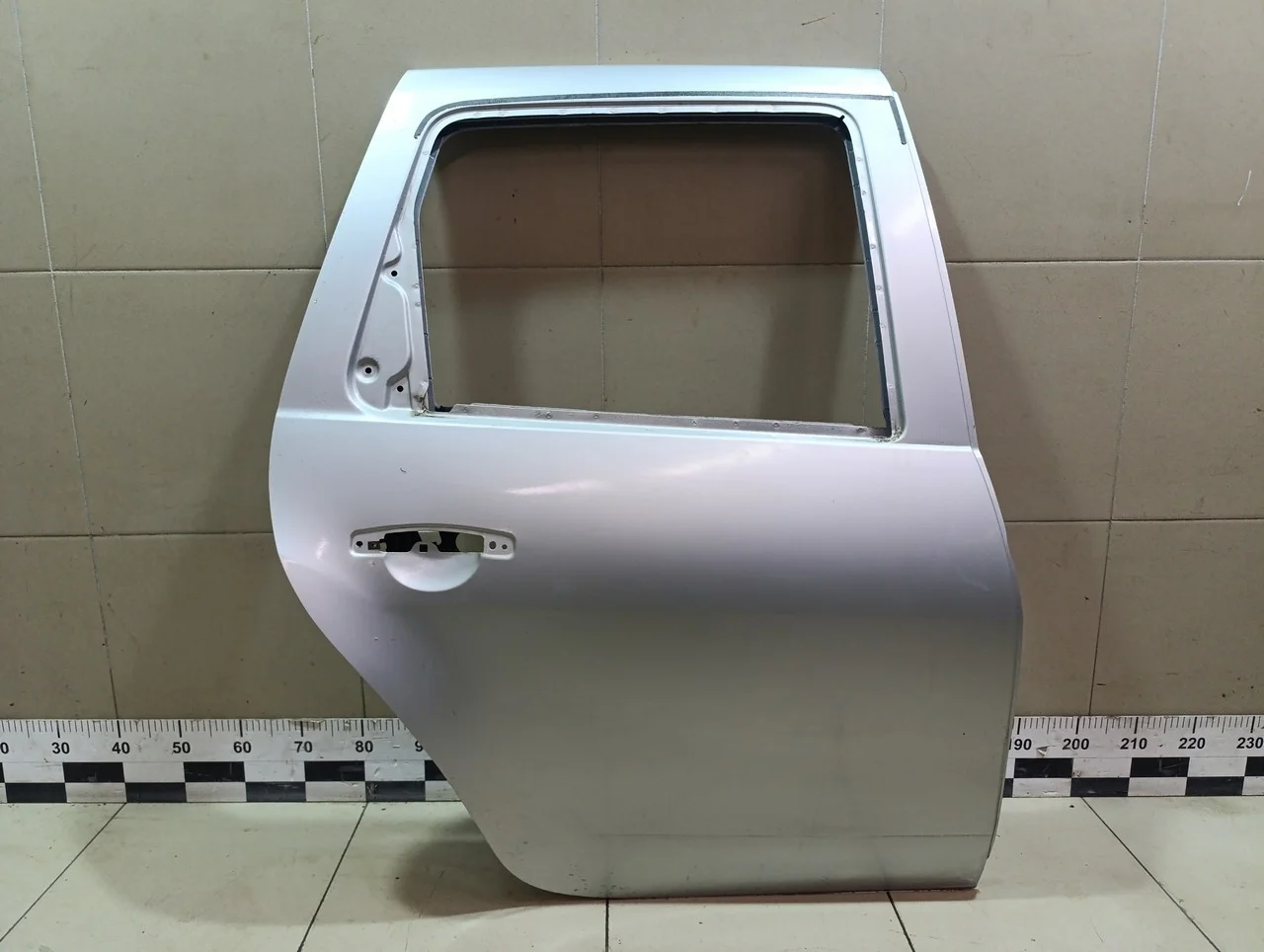 Дверь задняя правая Duster 2012>