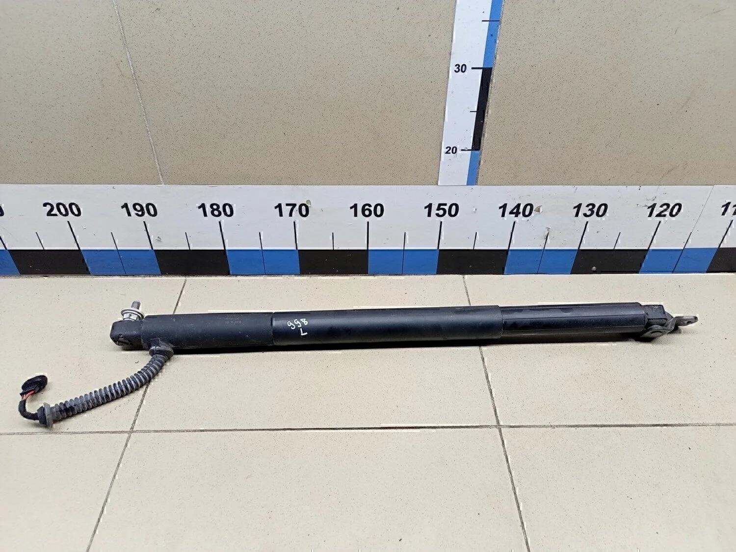 Амортизатор двери багажника 5-serie GT F07 2009-2016