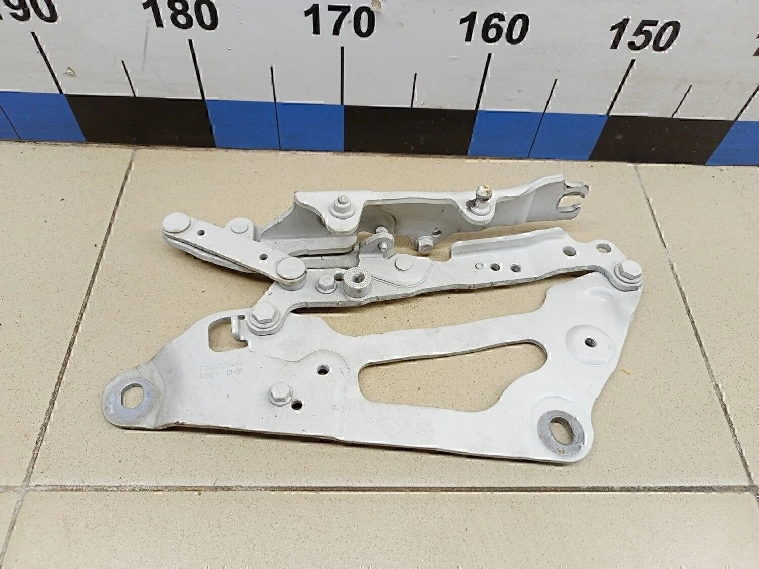 Петля капота левая 5-serie GT F07 2009-2016