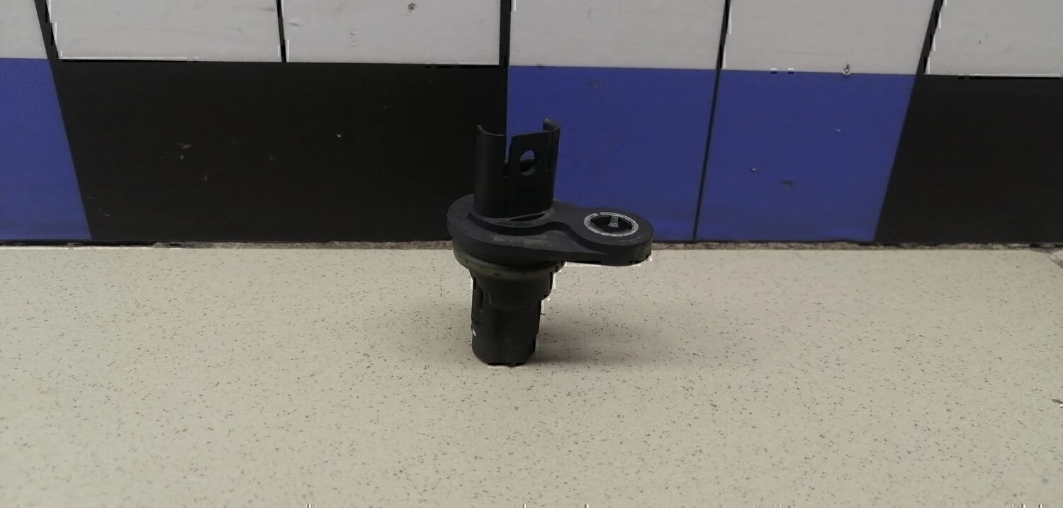 Датчик положения распредвала 1-серия E82/E88 2006>