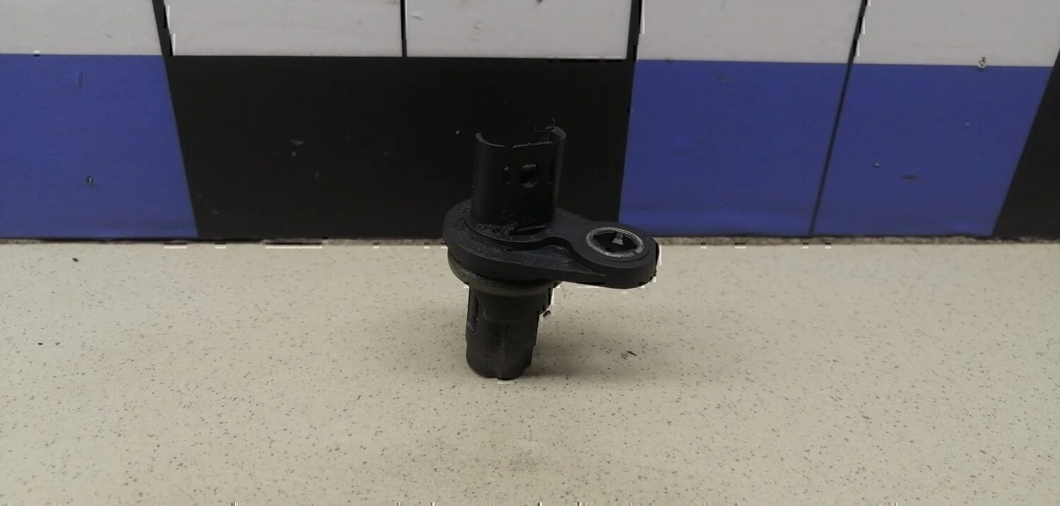 Датчик положения распредвала 1-серия E82/E88 2006>