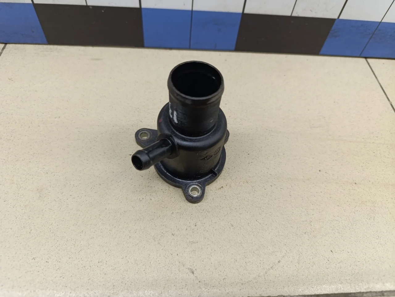 Крышка термостата Clio/Symbol 1998-2008