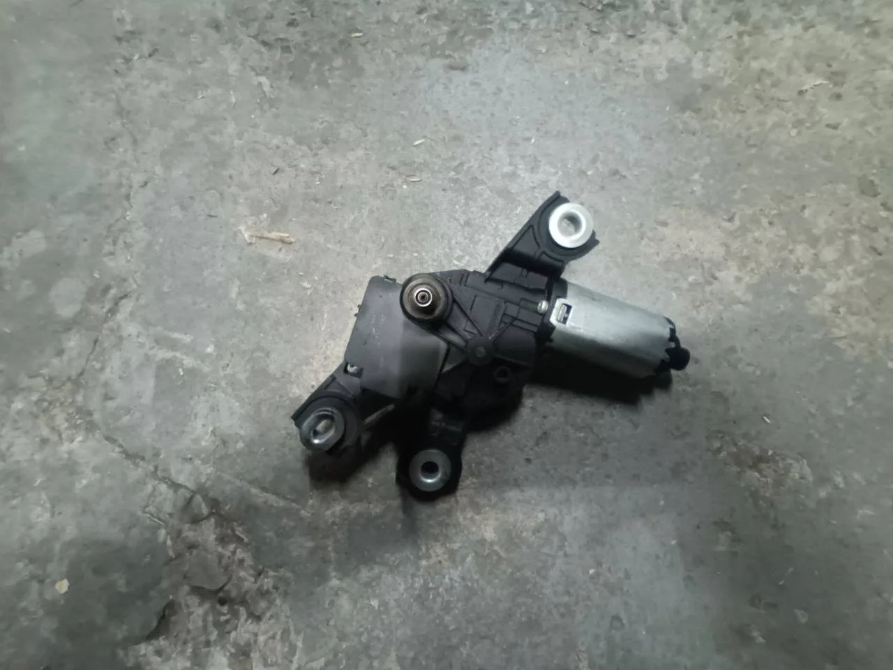 моторчик трапеции дворников (стеклоочистителя) Volkswagen Tiguan  2009