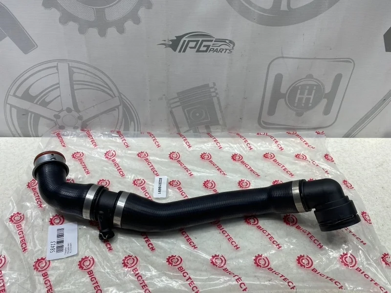 Патрубок ож Mercedes-benz W222