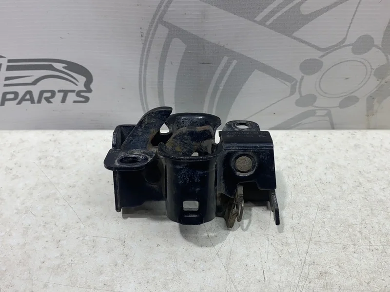 Замок капота нижняя часть Mercedes-benz 2009 W164