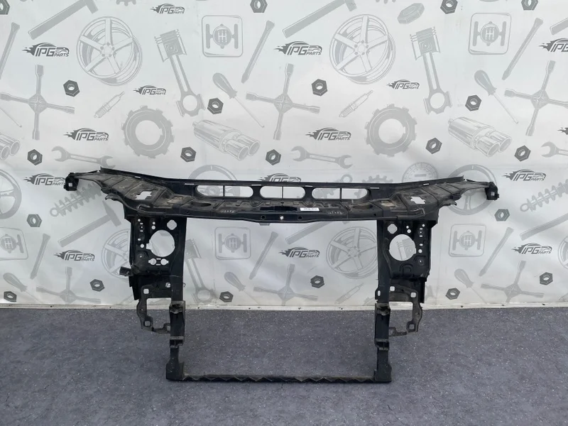 Передняя панель телевизор Mercedes-benz GLS X166