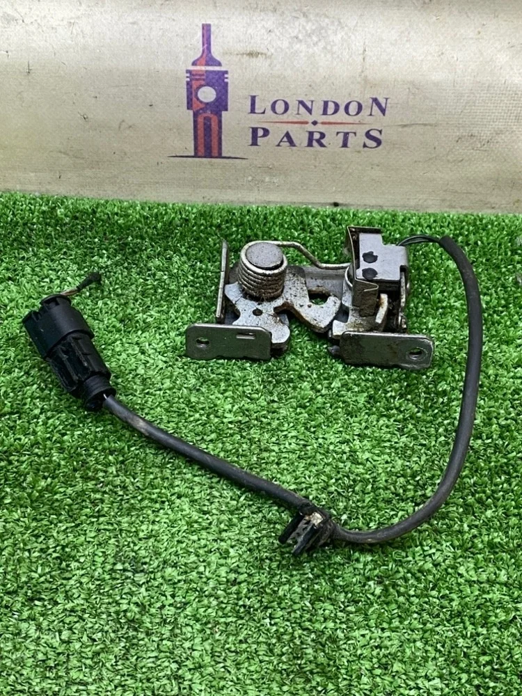 Замок капота BMW X5 E70