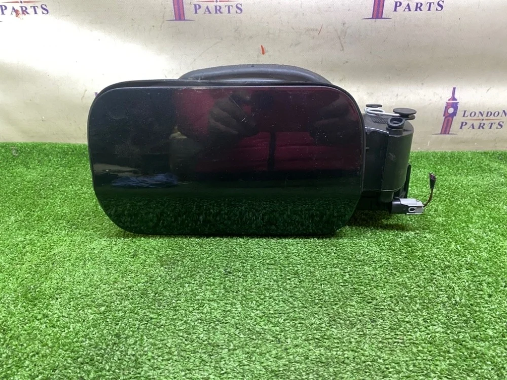 Лючок бензобака BMW F31