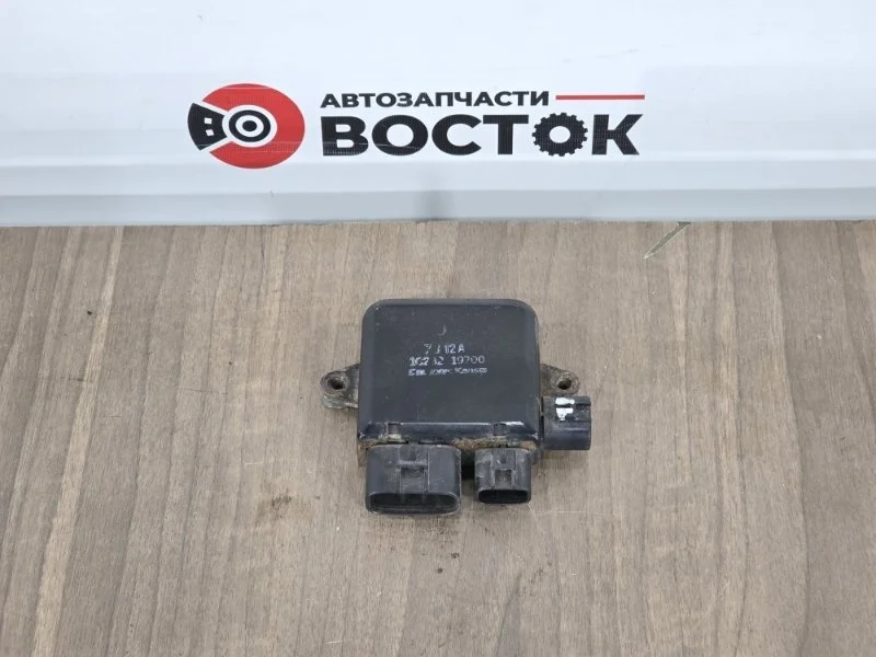 Блок управления вентилятором MITSUBISHI LANCER 2005 1C23219700 CS3A 4G18