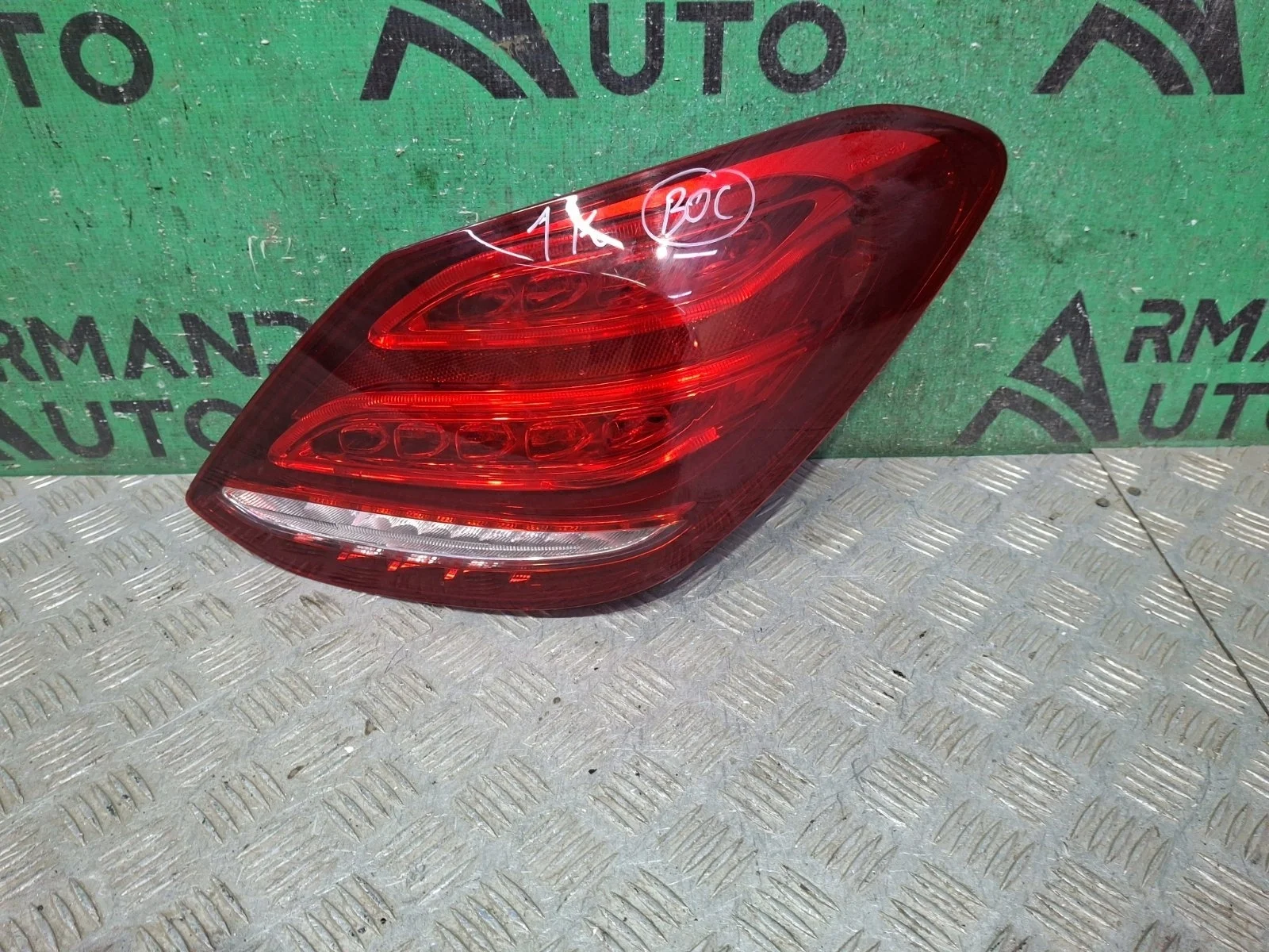 Фонарь Mercedes -Class 2014-2018 W205