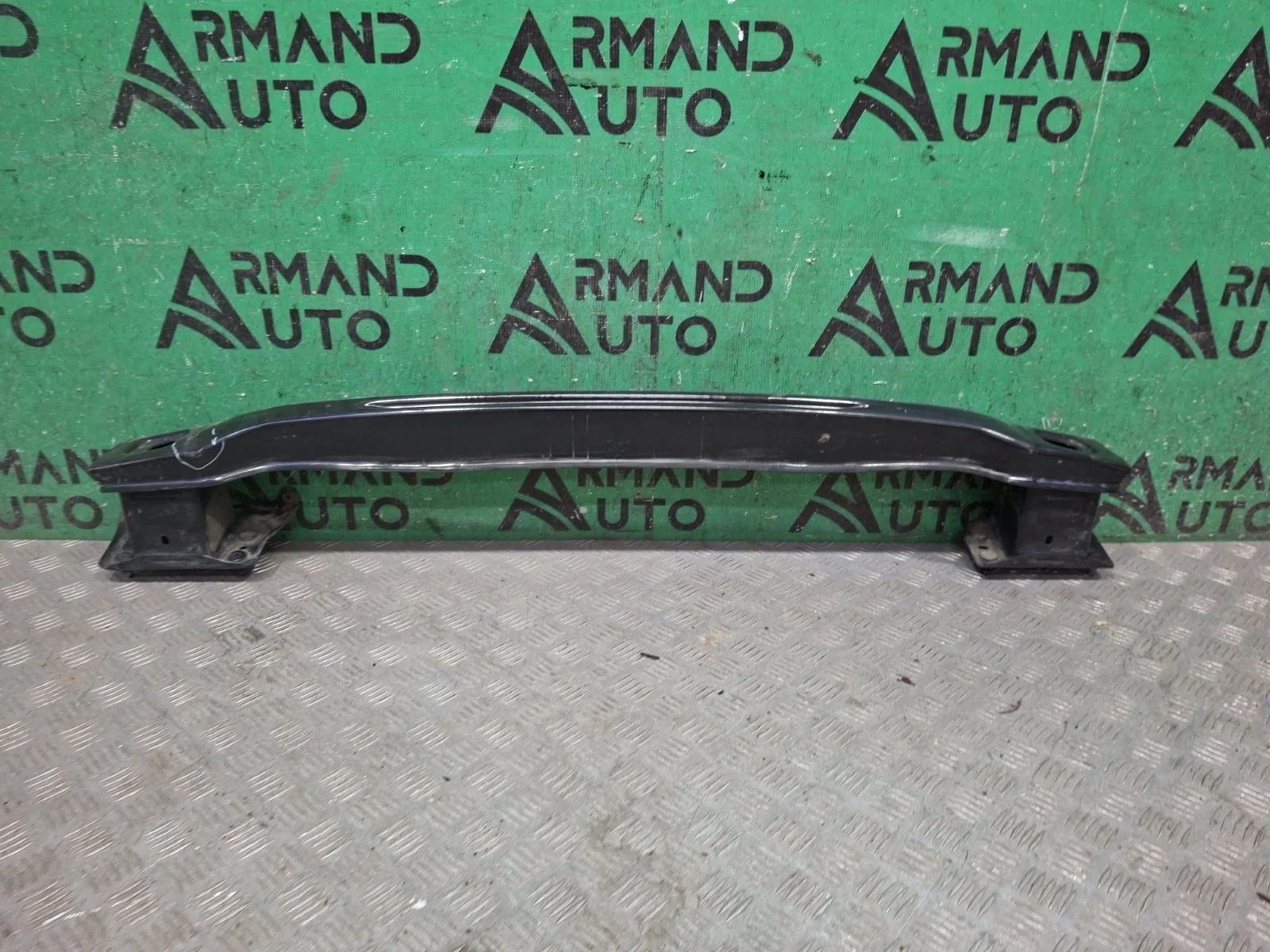 Усилитель бампера Mercedes -Class 2014-2021 W205