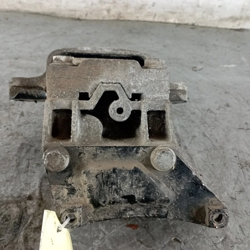 Опора двигателя Skoda Octavia 2008-2013 1K0199555 A5