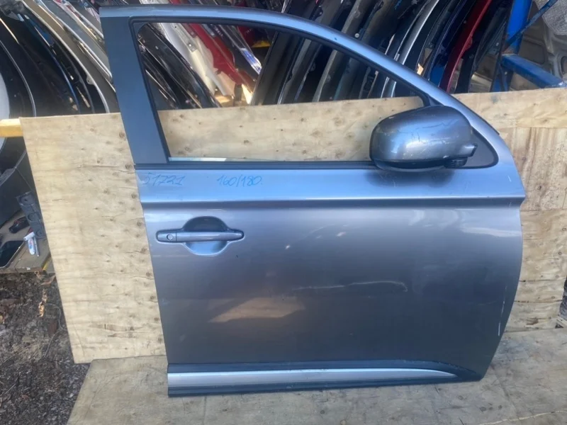 Дверь Mitsubishi Outlander 3 2015-2021 5700B844, передняя правая