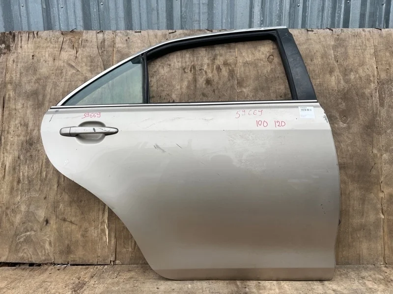 Дверь Toyota Camry 2006-2011 6700333161 40, задняя правая