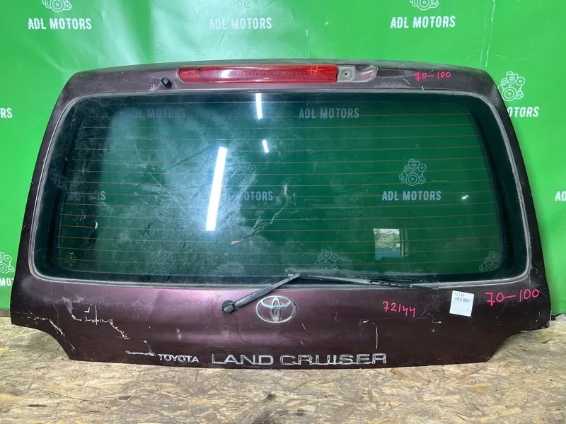 Крышка багажника Toyota Land Cruiser 1998-2007 6700560830 100