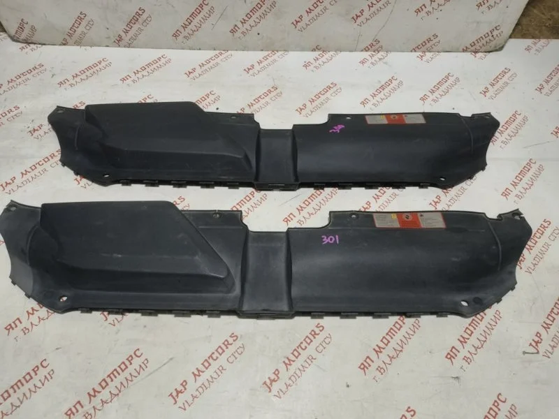 Накладка замка капота Audi A4 B8 УНИВЕРСАЛ CDH