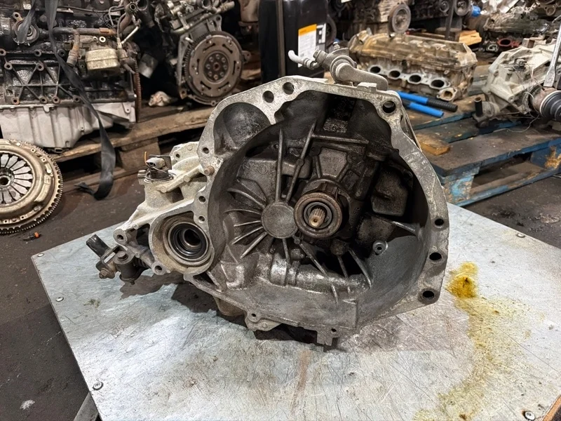 МКПП Nissan Almera 2001-2012 320104M506 N16