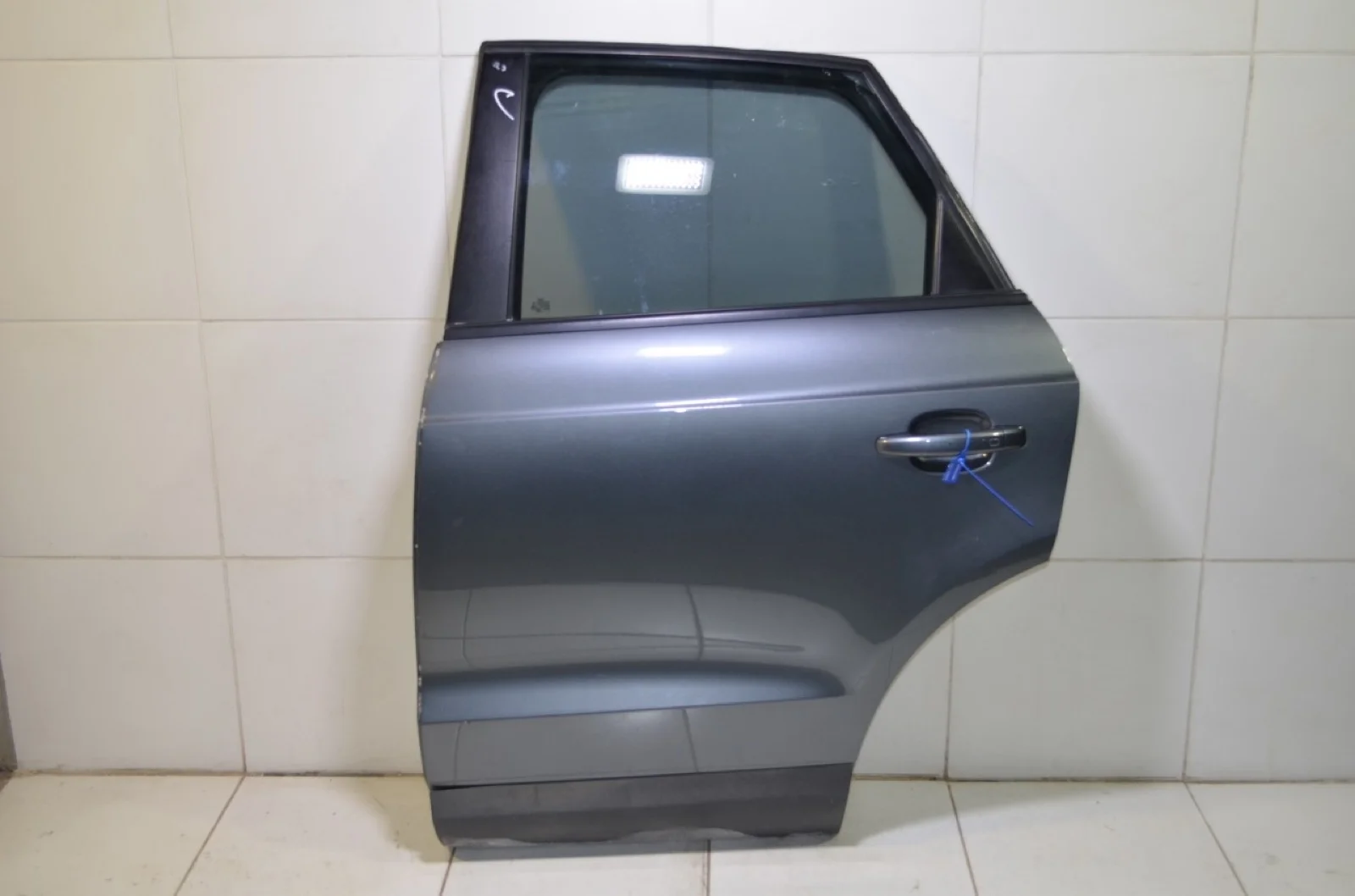 Дверь AUDI Q3 2012 8U0833051B, задняя левая