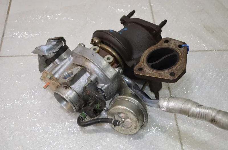 Турбокомпрессор Opel Astra 2012-2015 12658317 J 2.0