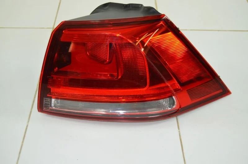 Задний фонарь VOLKSWAGEN Golf 2012-2017 5G0945096M MK7, задний правый