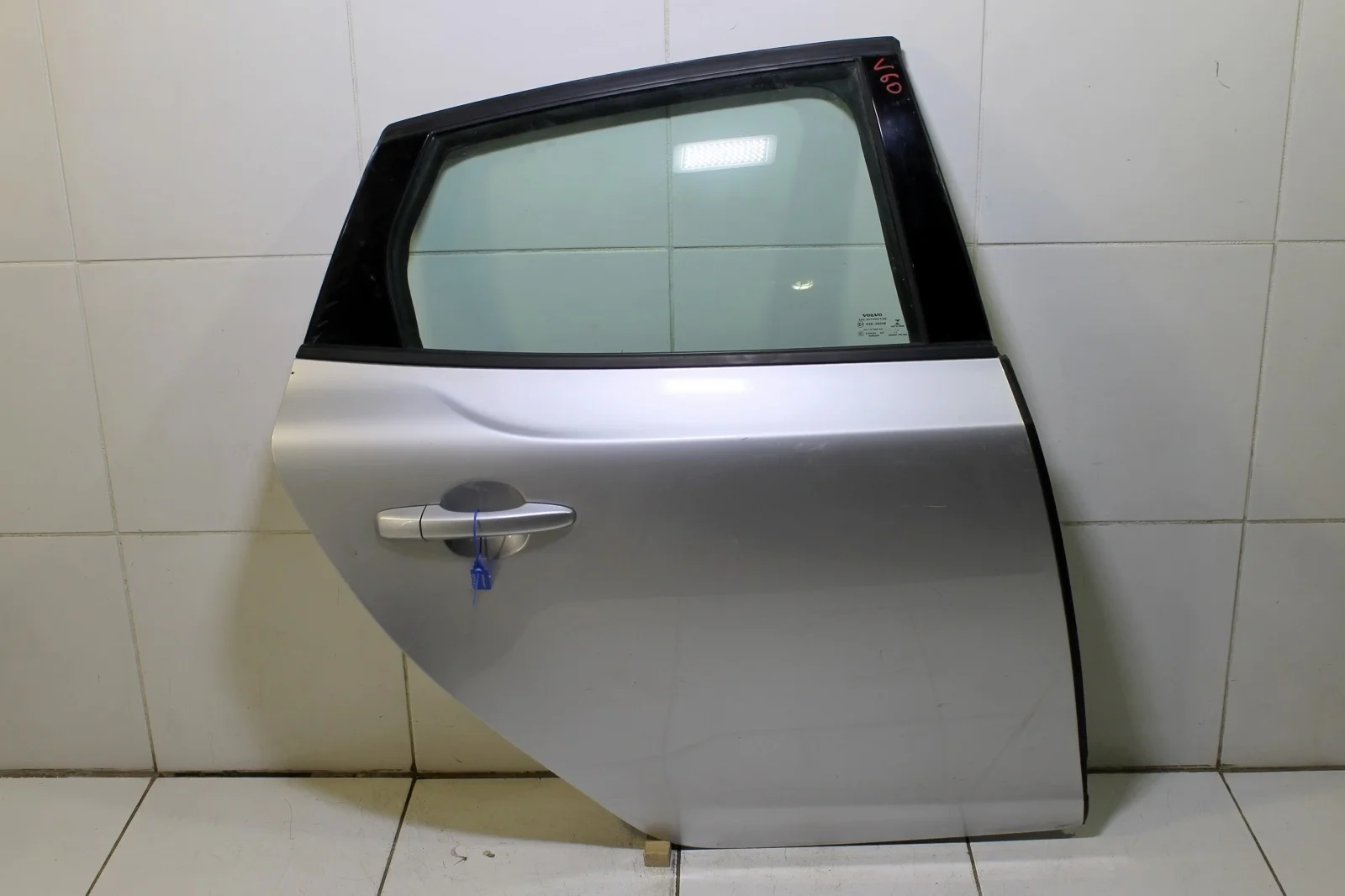 Дверь VOLVO V40 Cross Country 2013+ 31662587, задняя правая