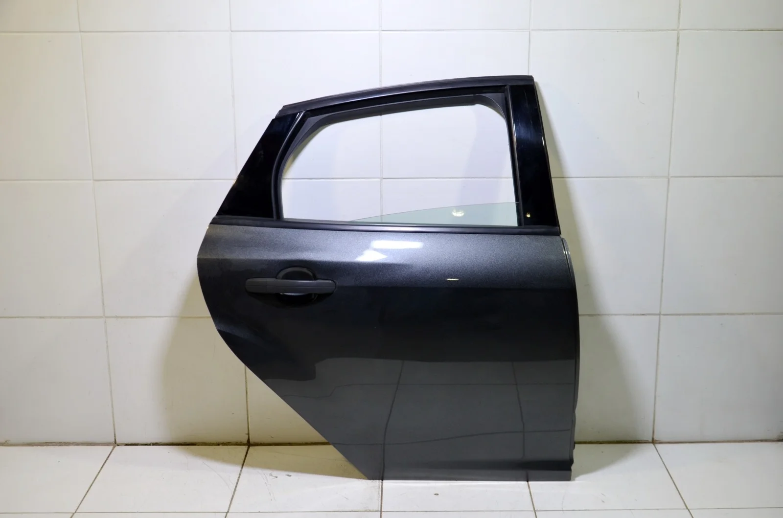 Дверь FORD FOCUS 2010+ 2172759 3, задняя правая