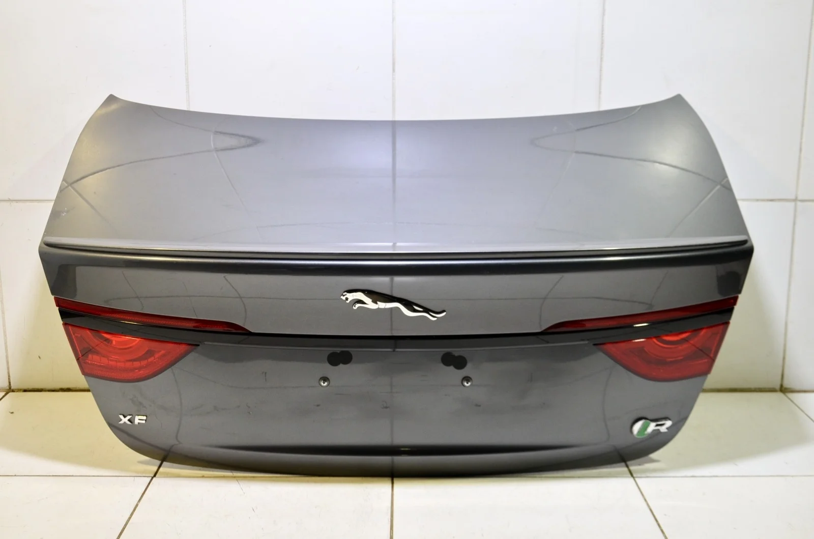 Крышка багажника JAGUAR XF 2015+ C2C41731 X260