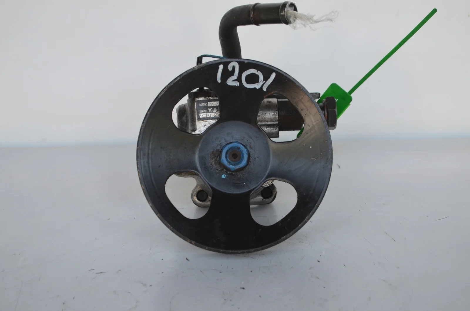 Насос ГУР HYUNDAI SANTA FE 2000-2006 5710026100 SM 2.7 G6BA