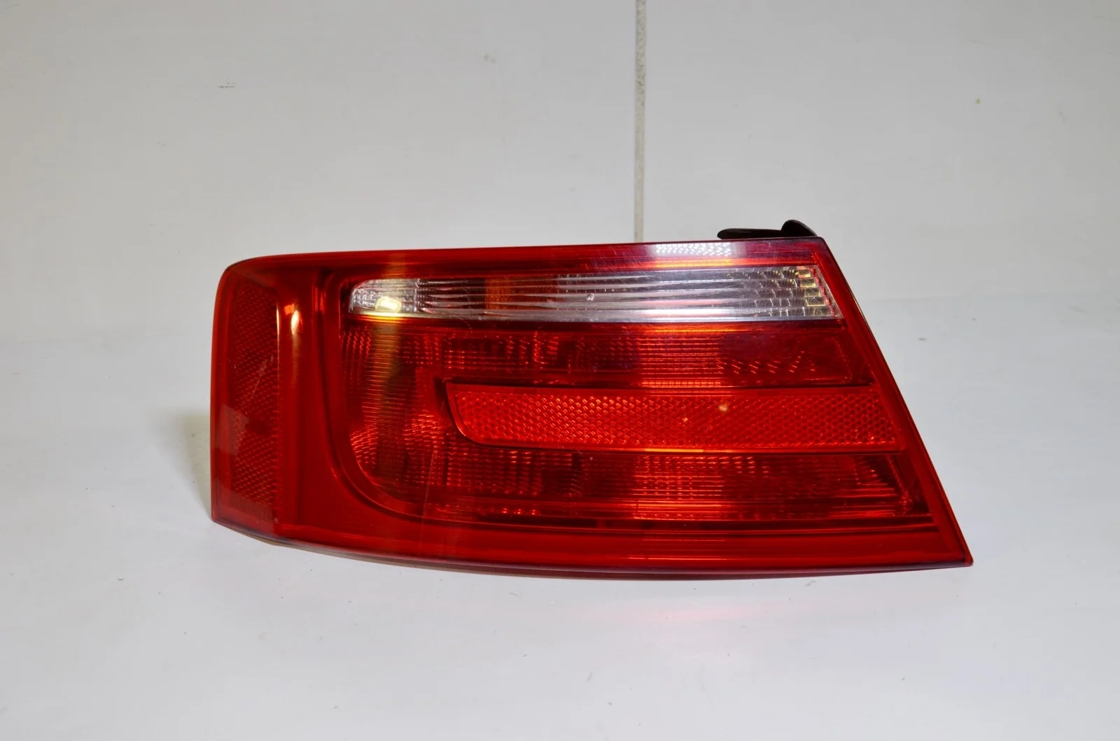 Фонарь AUDI A5 2008+ 8T0945095 8T, левый