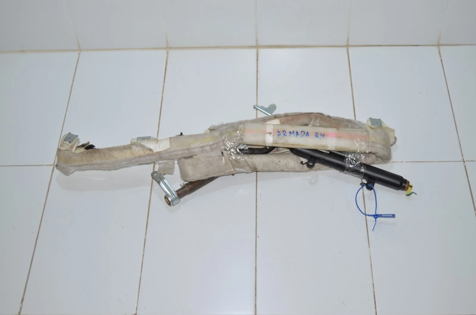 Подушка потолочная (шторка) NISSAN ARMADA 2011 985P07S201 TA60, правая