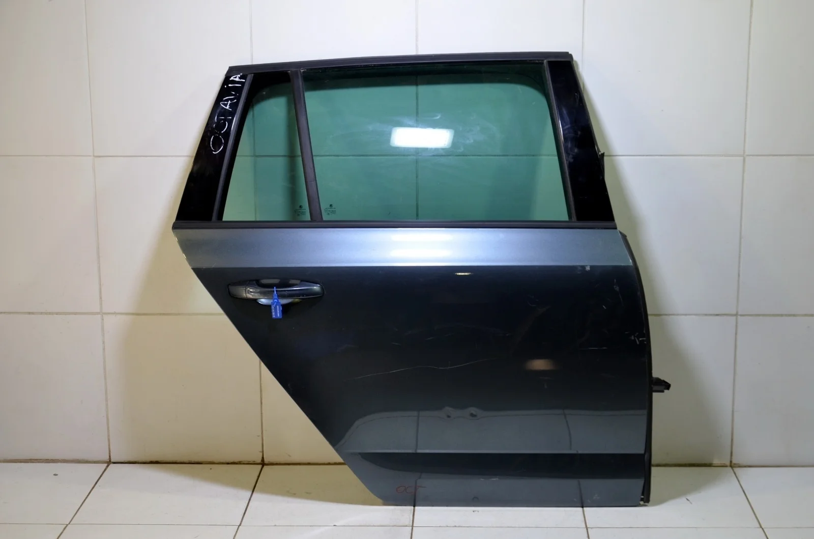 Дверь SKODA OCTAVIA 2012+ 5E9833052 A7 УНИВЕРСАЛ, задняя правая