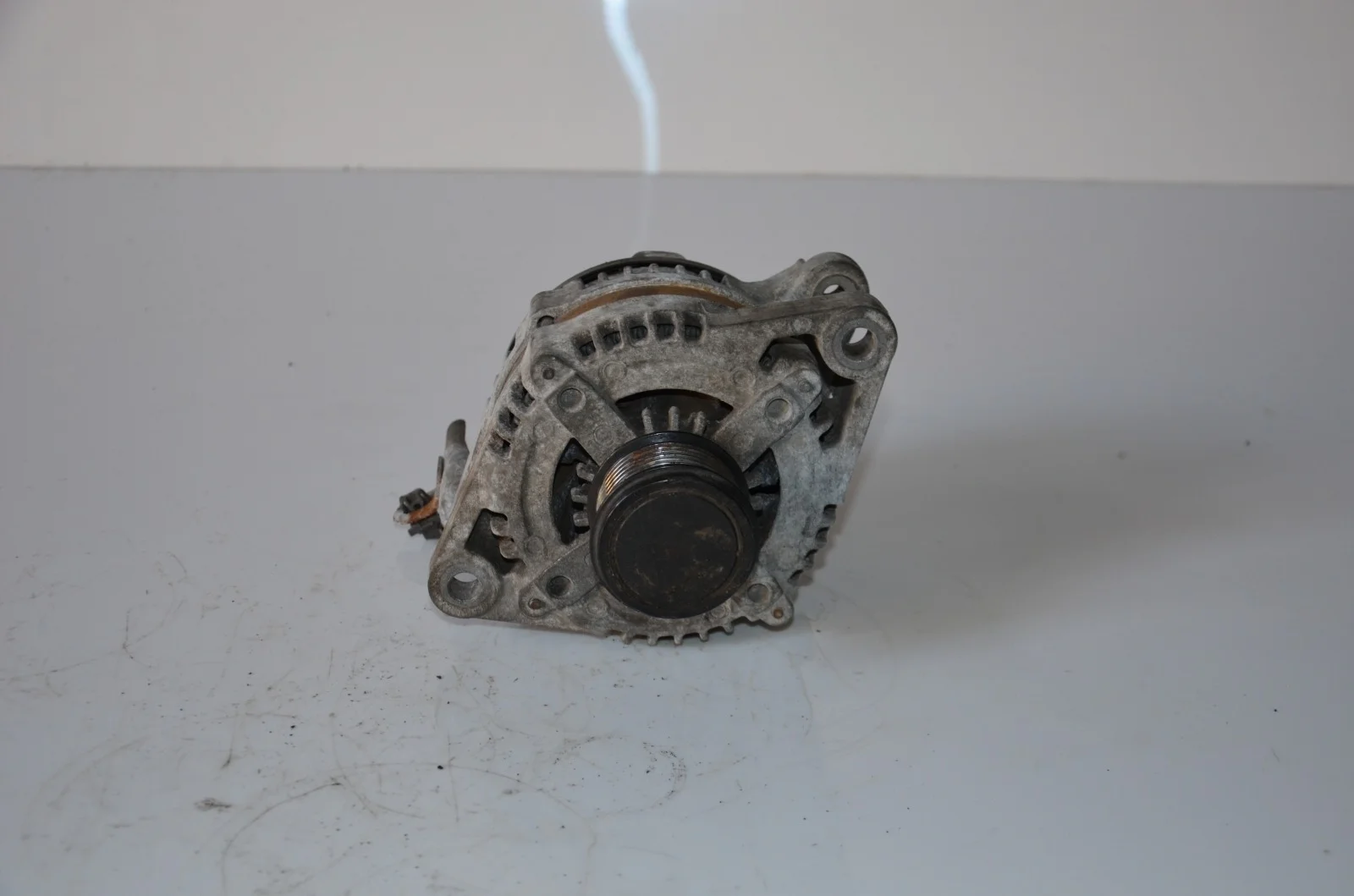 Генератор TOYOTA Sienna 2010-2020 270600P240 ASL30 1ARFE