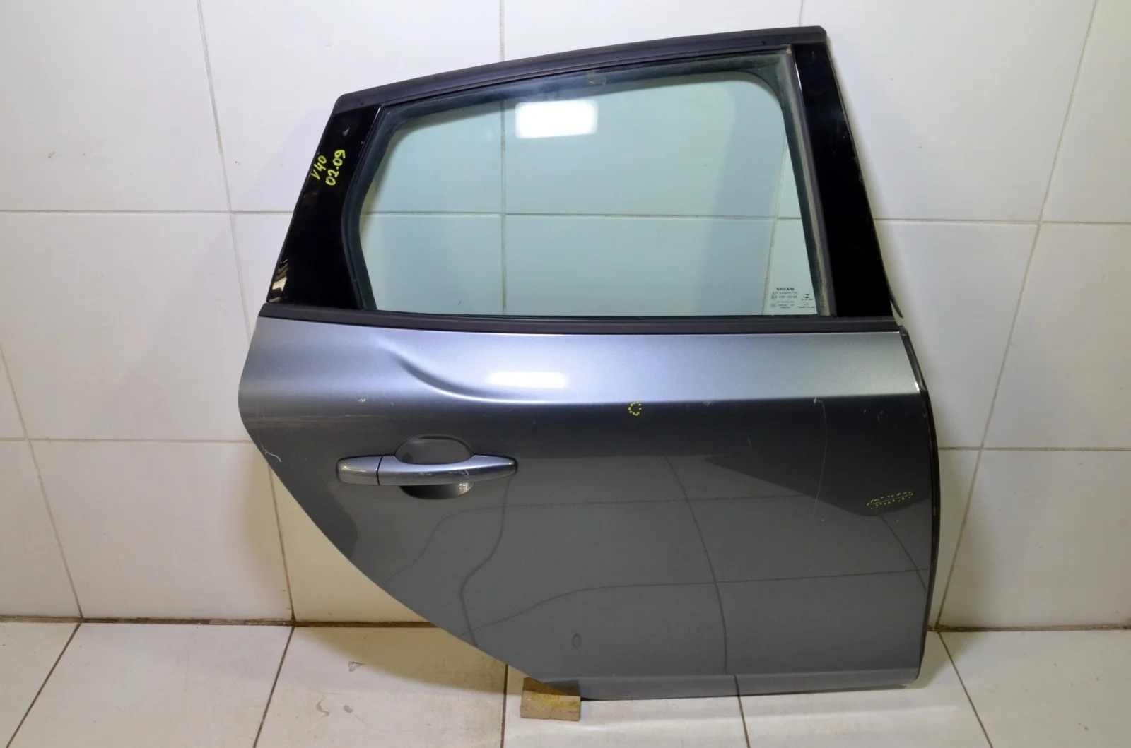 Дверь VOLVO V40 2013+ 31662587, задняя правая