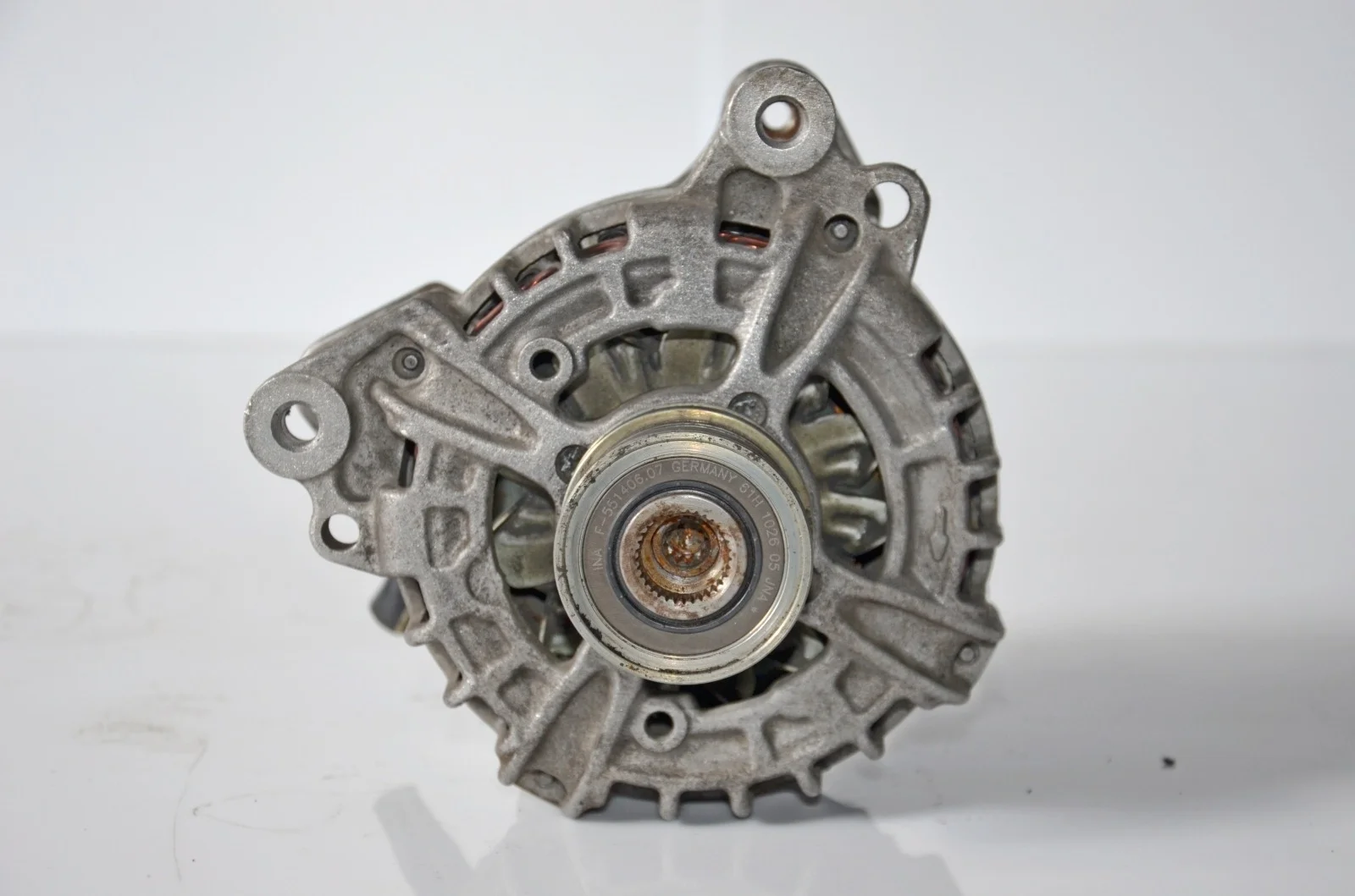 Генератор Volkswagen Tiguan 2006-2017 03L903023K 5N1