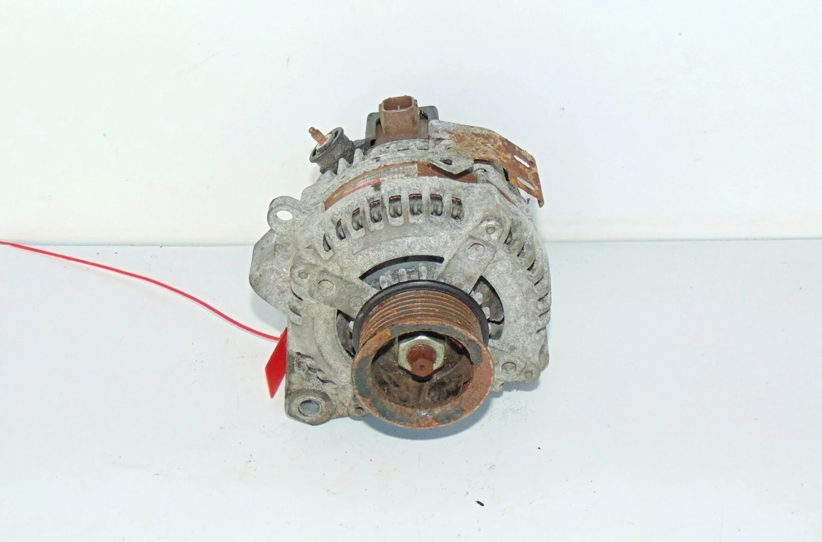 Генератор Toyota Camry 2002-2006 270600H100 ACV30 2AZFE