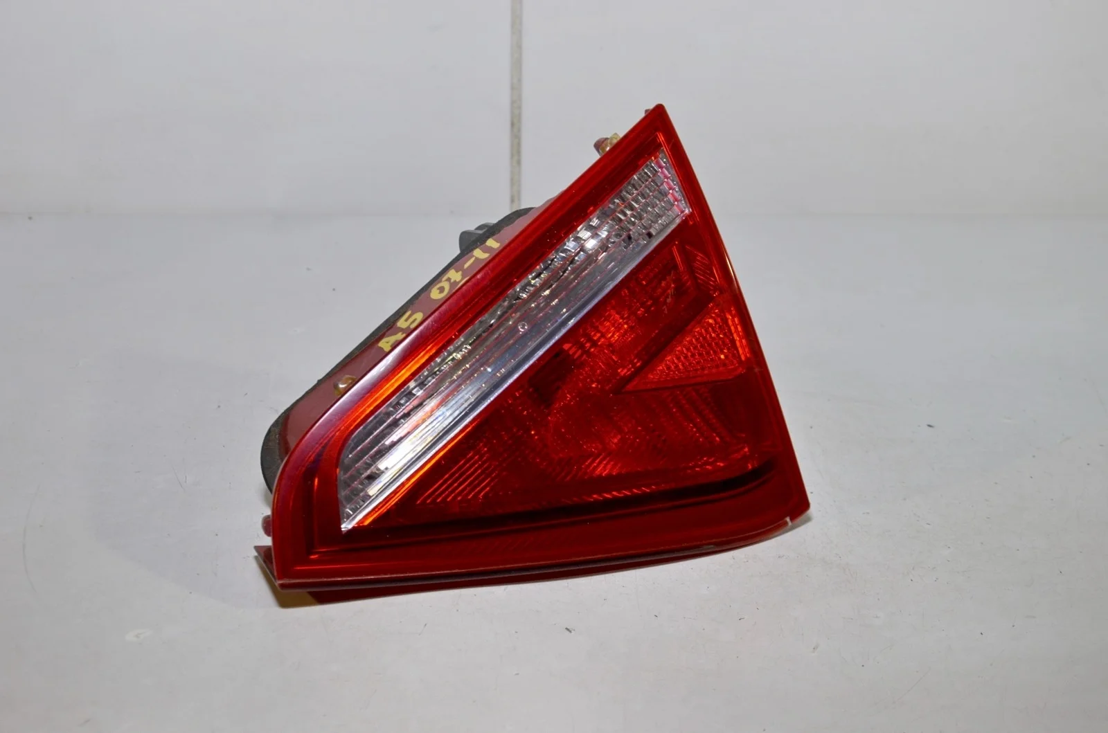 Фонарь AUDI A5 2007+ 8T0945094 8T, правый