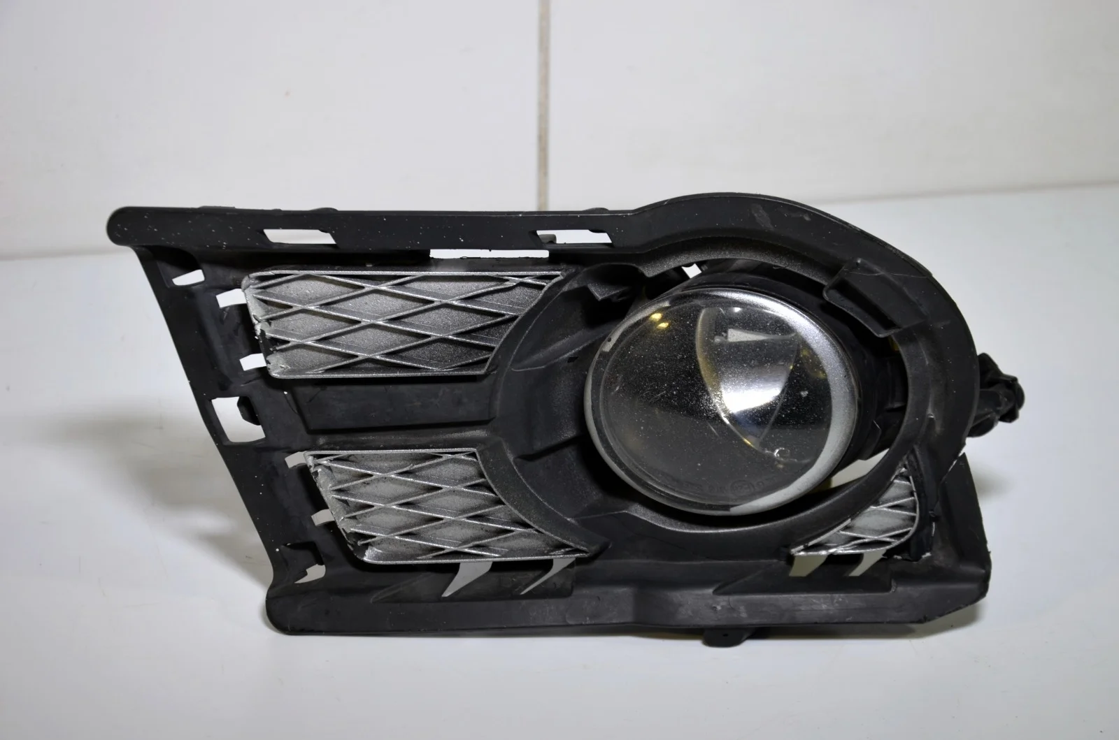 ПТФ VOLKSWAGEN TIGUAN 2006+ 1T0941700C NF, правый