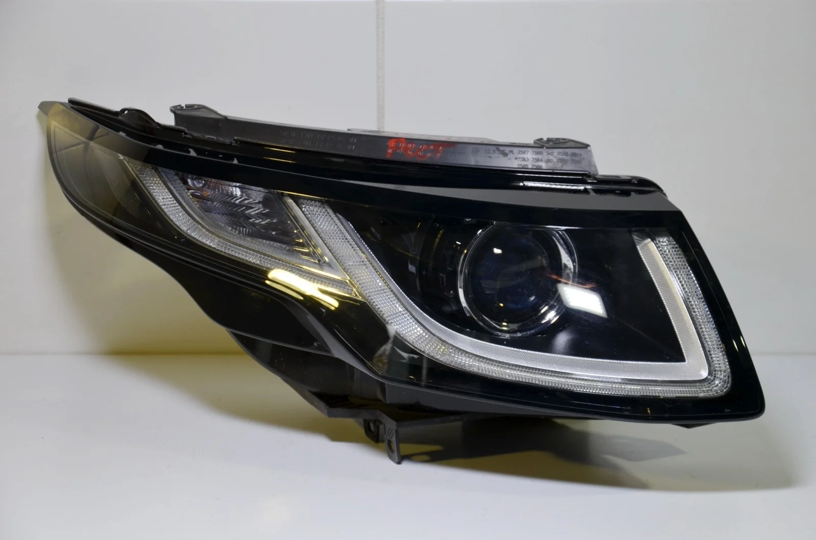 Фара LAND ROVER RANGE ROVER EVOQUE 2014+ LR072628 L538, левая