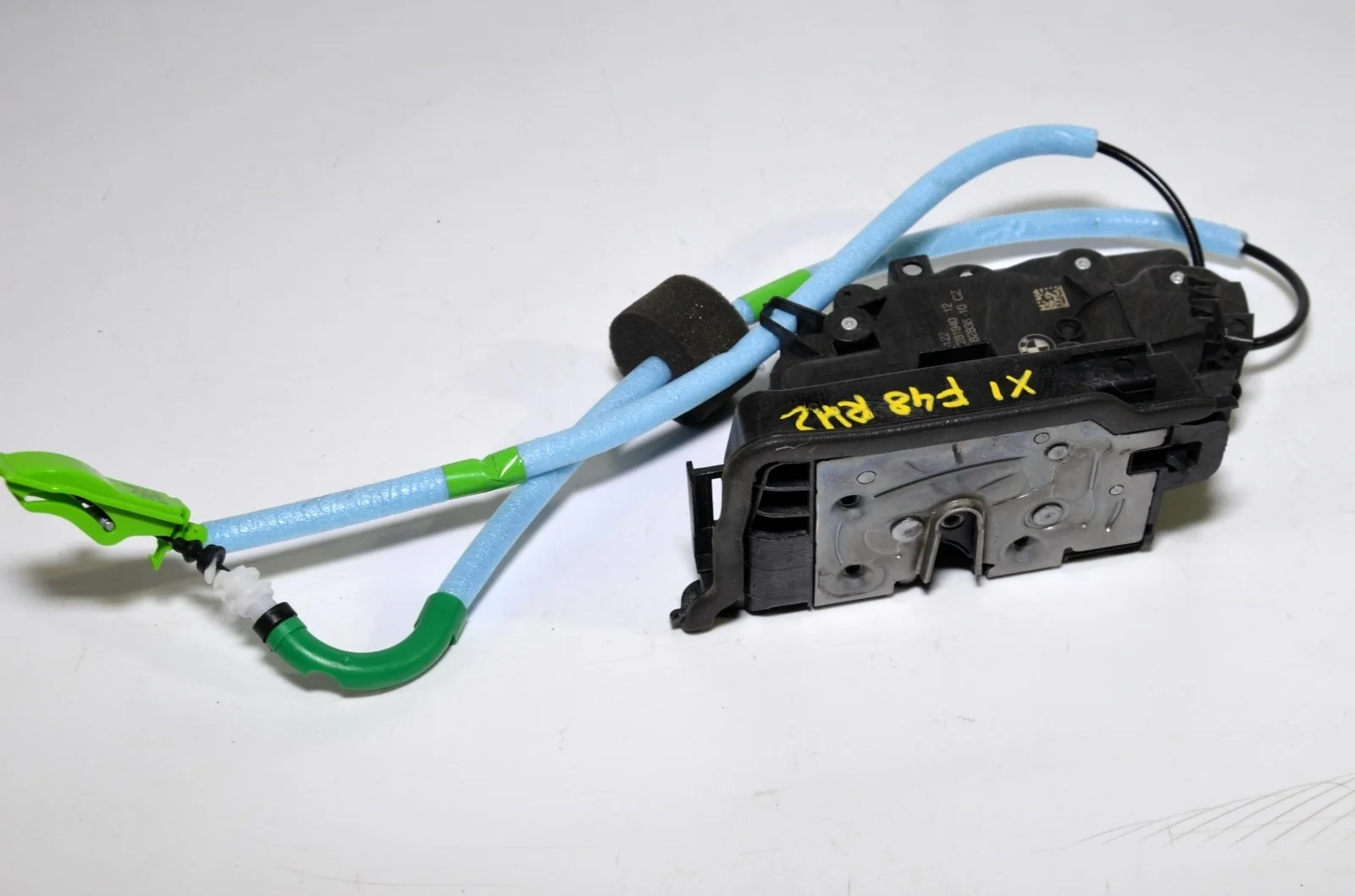 Замок двери BMW X1 2015+ 51227281940 F48, задний правый