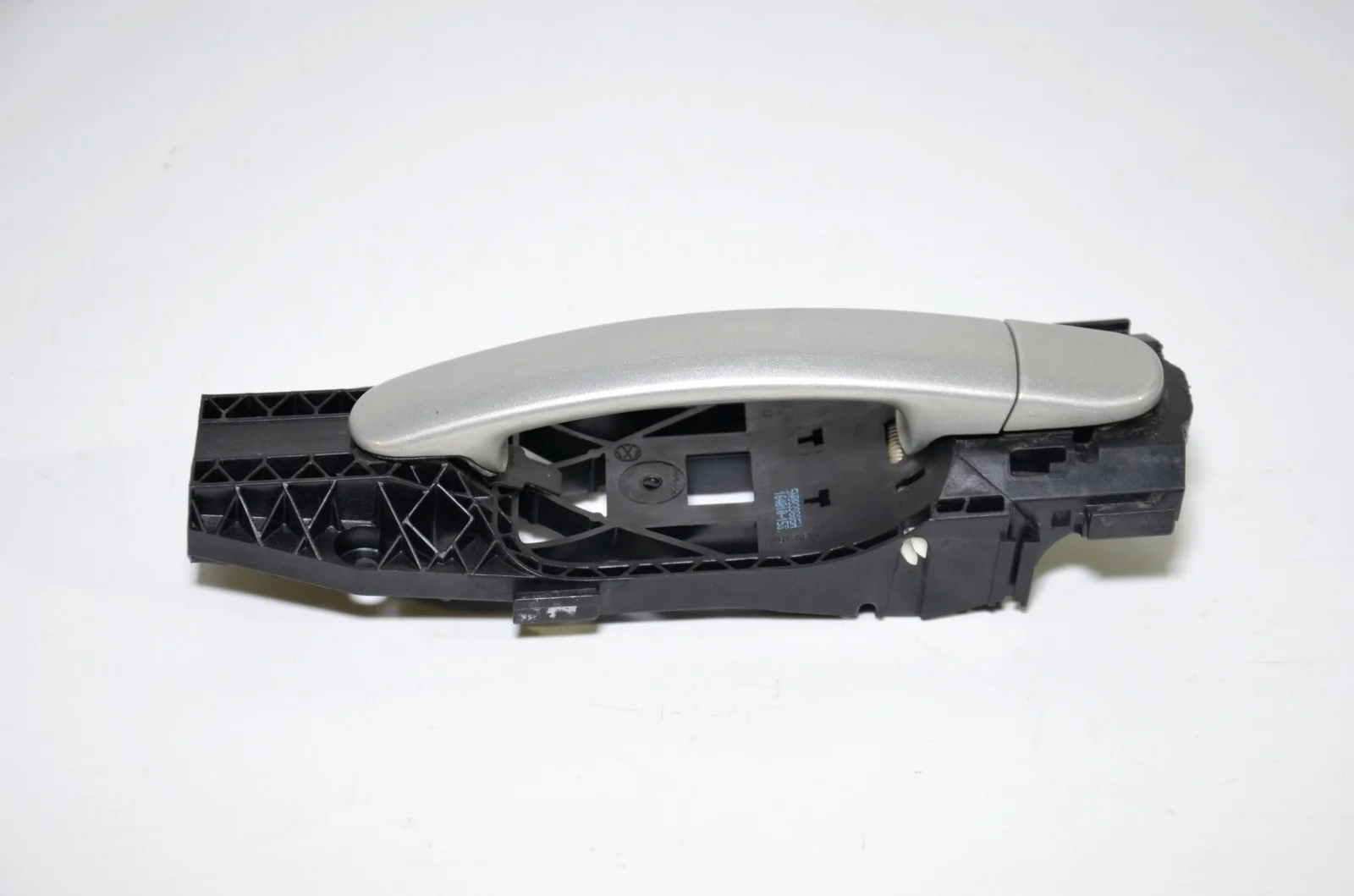 Ручка двери VOLKSWAGEN TIGUAN 2006+ 5N0837205FGRU NF, задняя левая