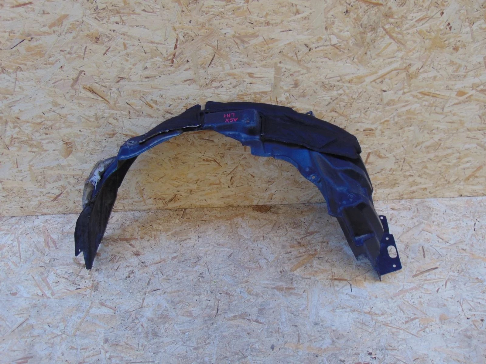 Подкрылок Mitsubishi ASX 2010-2012 5370A753 GA1W 4B10, передний левый