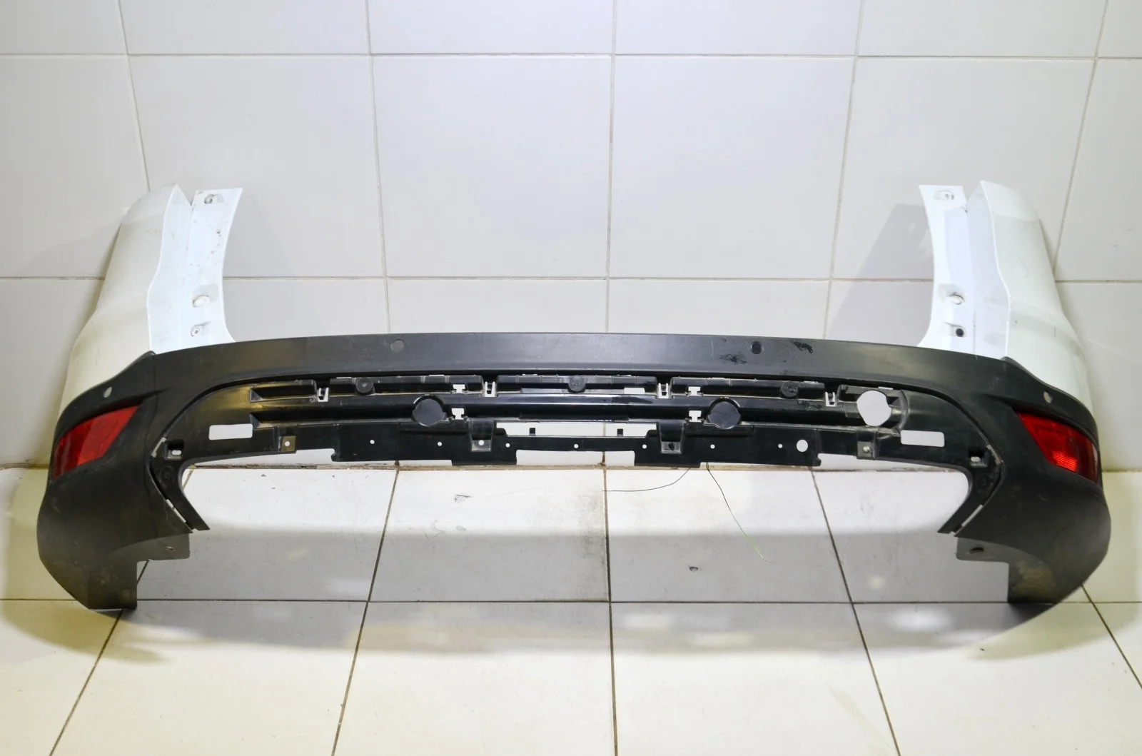 Бампер FORD KUGA 2012+ 1837225 CBS, задний