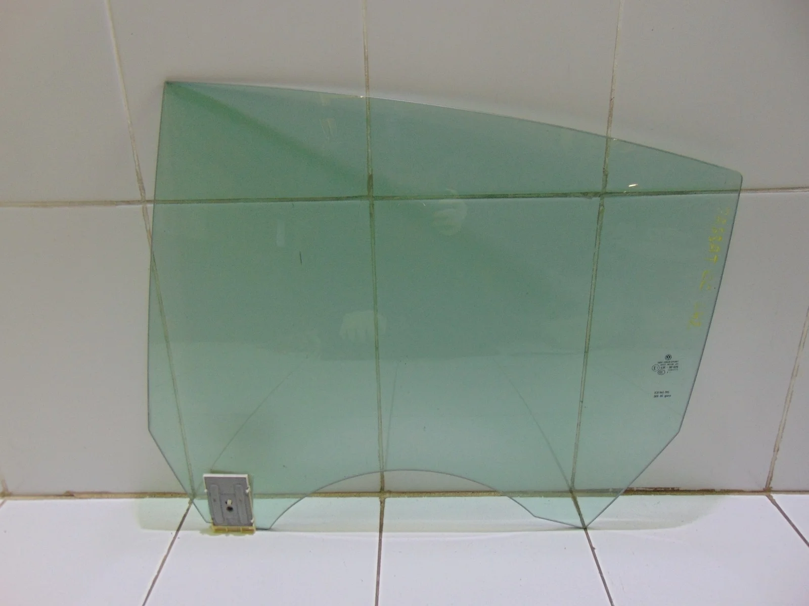 Стекло двери VOLKSWAGEN PASSAT CC 2008-2017 3C8845205, заднее левое
