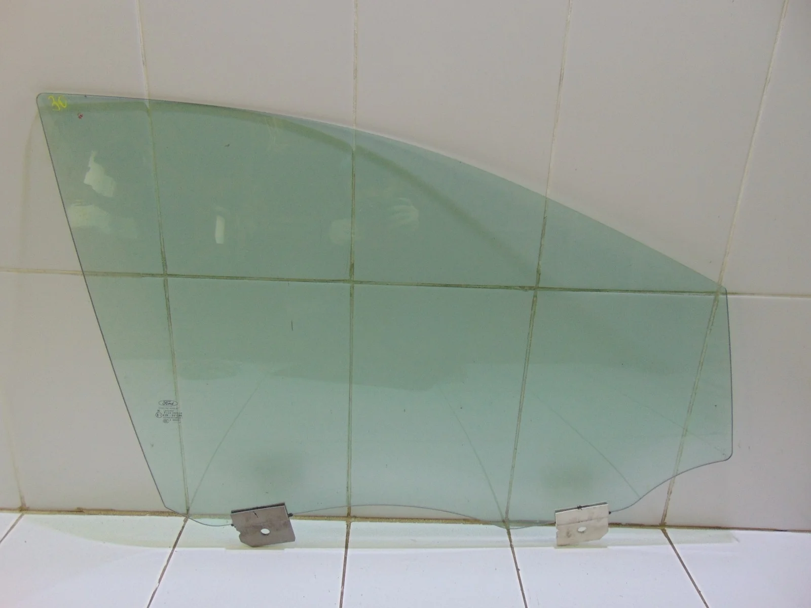 Стекло двери FORD KUGA 2 2012+ 5213277, переднее правое