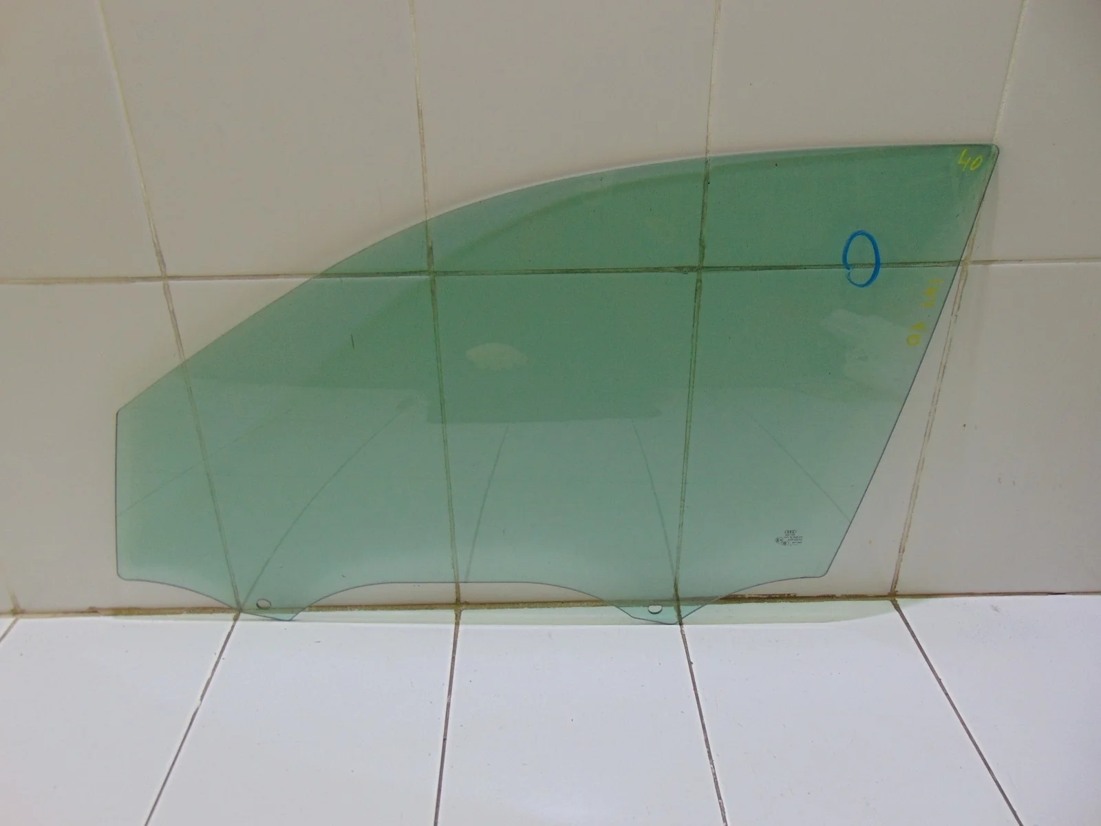 Стекло двери AUDI Q3 2012+ 8U0845201 8U, переднее левое