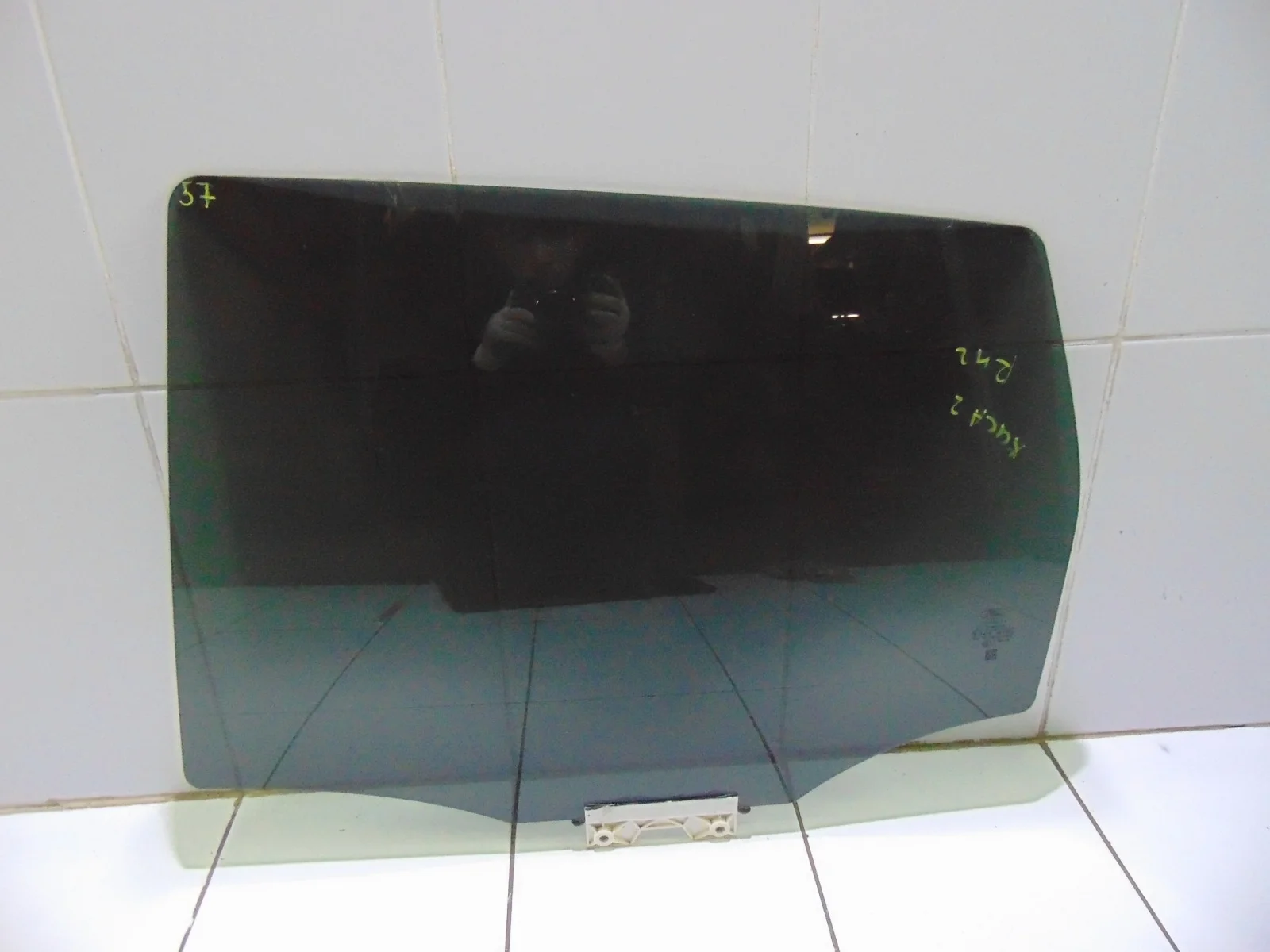 Стекло двери FORD KUGA 2012 -2019 1805750 CBS, заднее правое